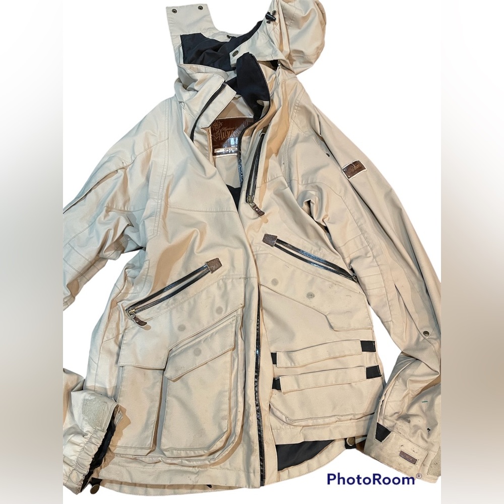 Avalanche ski/snowboarding jacket size L